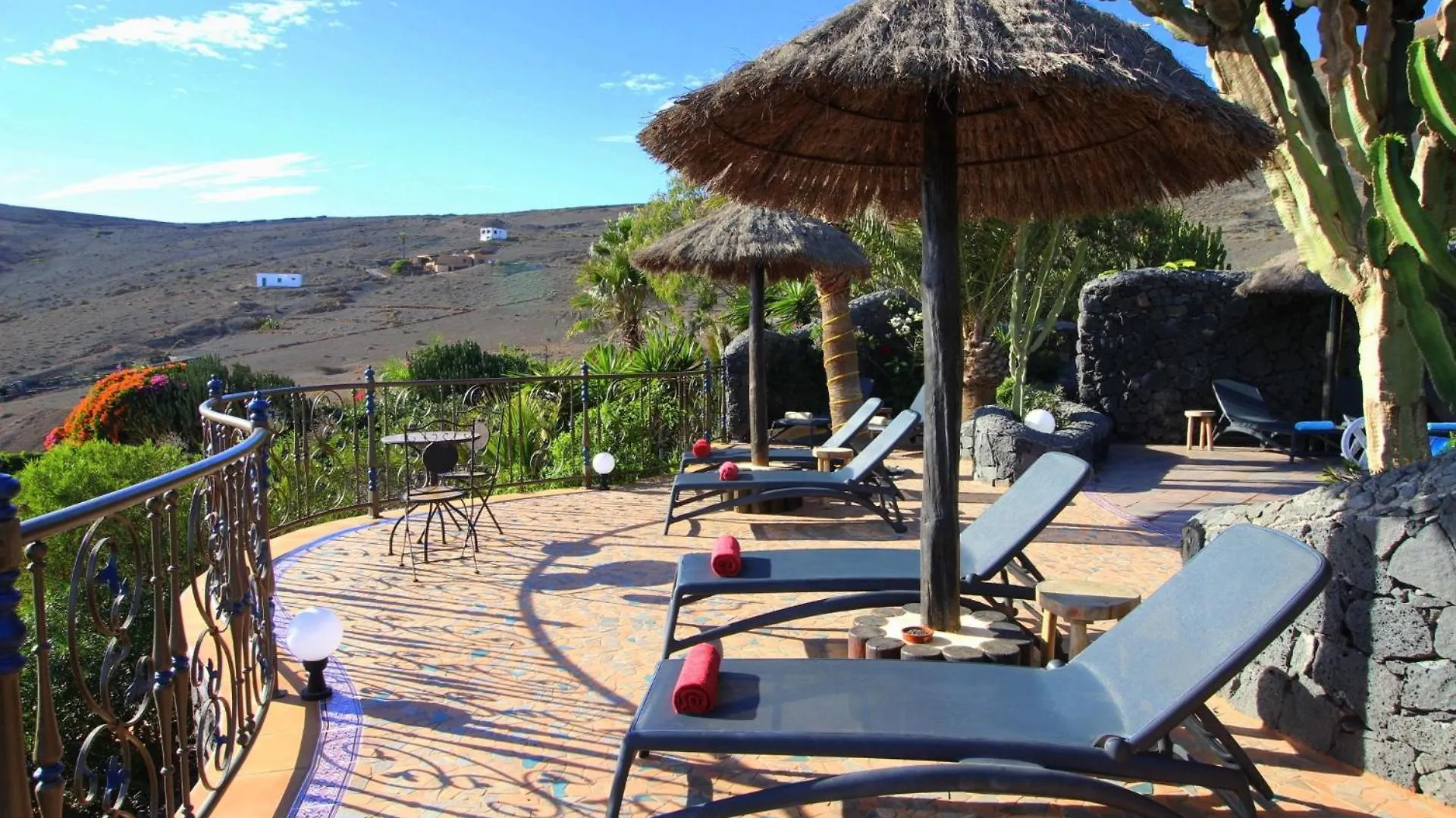 Cora - Beheizter Pool, Sauna, Traumhafter Meerblick, Billiard, Tischtennis, Sehr Ruhig Tias Spain
